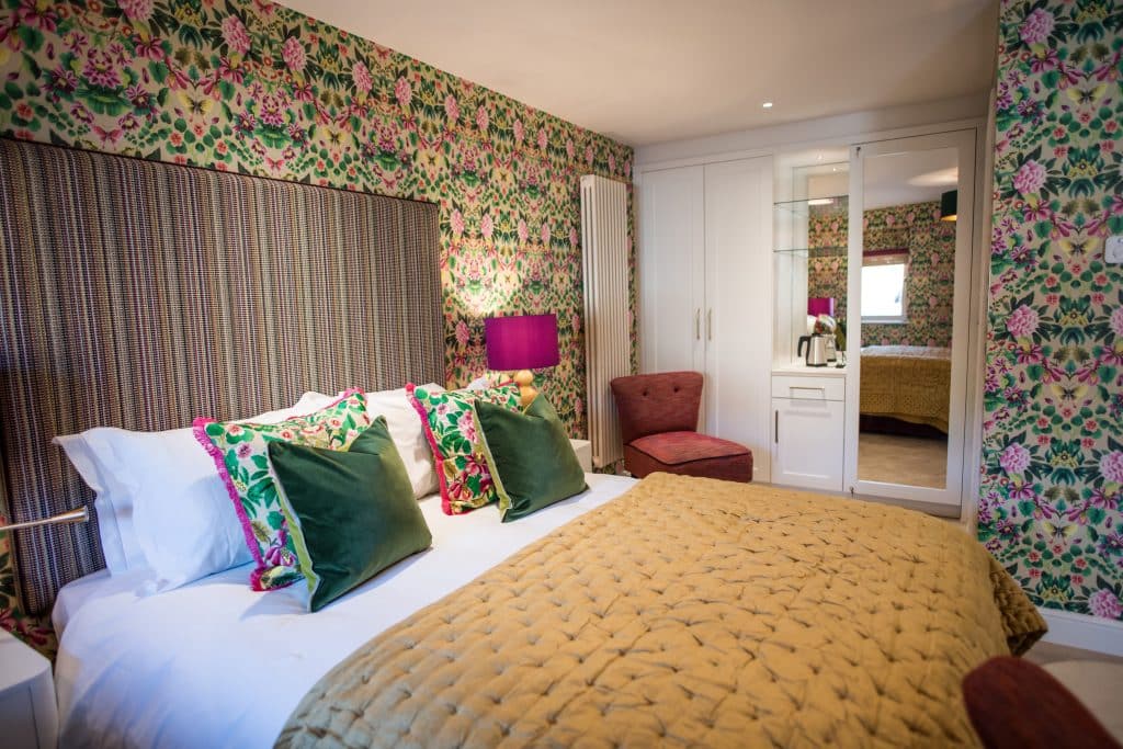 Fuchsia bedroom at Dewars Hotel
